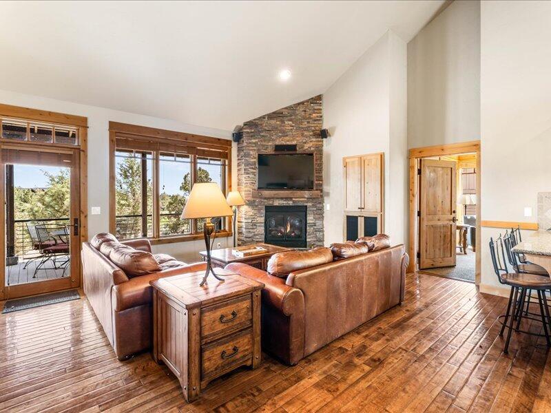 16644 South W Brasada Ranch Road, Unit 109 Powell Butte, OR 97753 - Photo 7 of 29 34-Drew Media