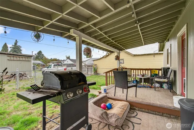 $294,000 | 2015 North Tower Avenue, Centralia, WA 98531