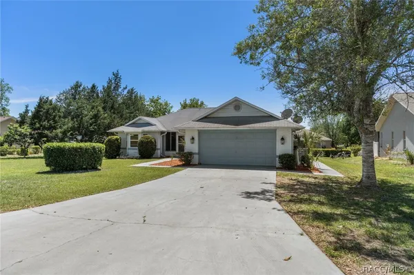 $215,000 | 3884 North Blazingstar Way, Beverly Hills, FL 34465