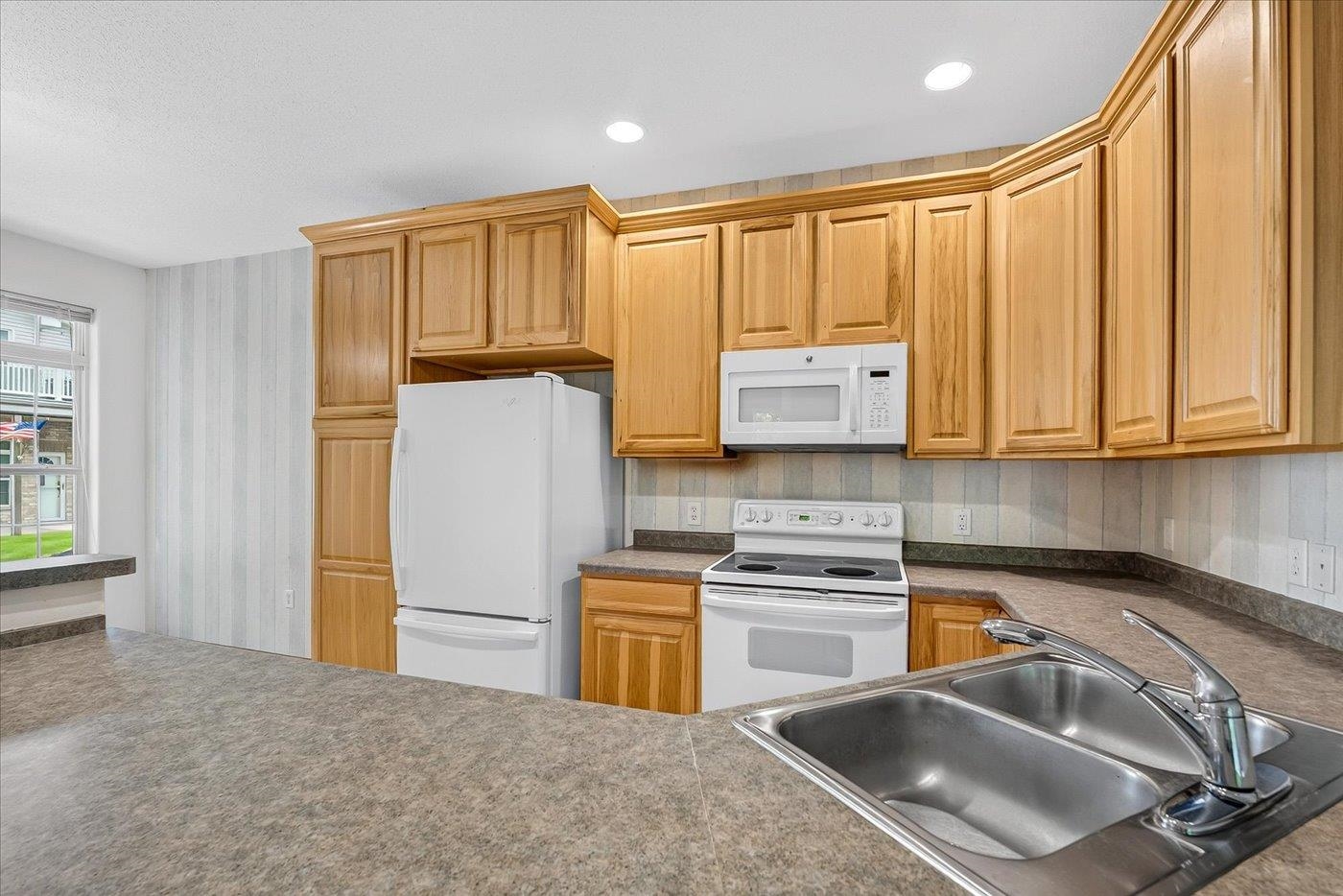 W11563 Island View Court Lodi, WI 53555 - Photo 11 of 51