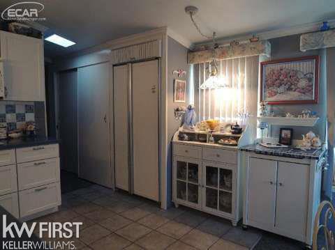 10001 Goodall Road, Unit 273 Durand, MI 48429 - Photo 11 of 23 20442224-10.JPG