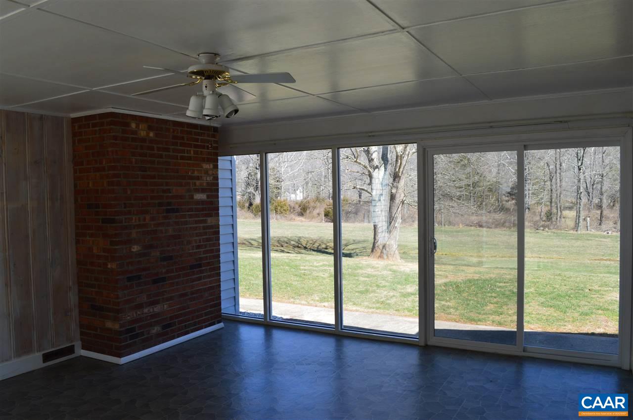 1951 Nethers Road Sperryville, VA 22740 - Photo 8 of 11 Gallery Image 8