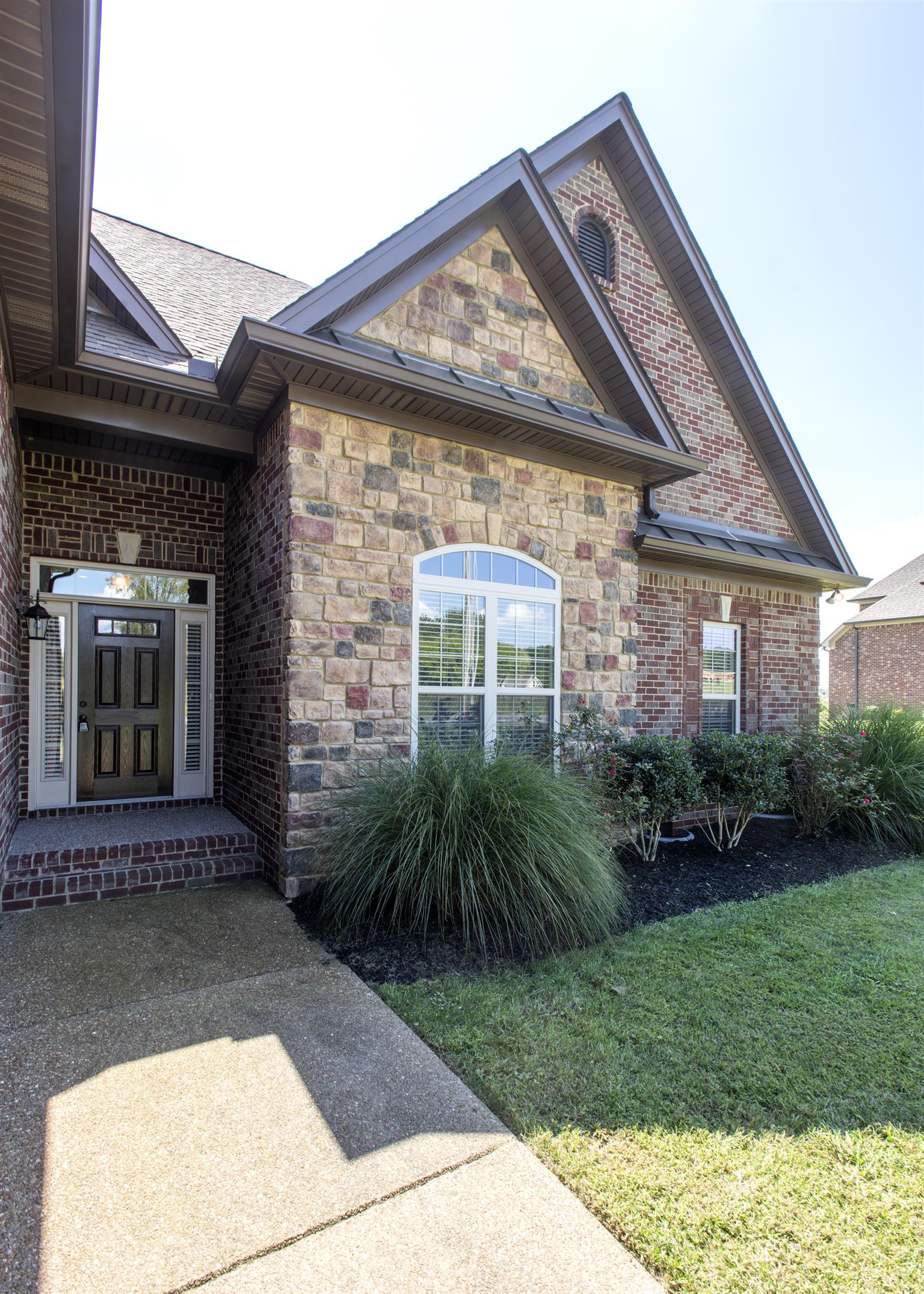580 Academy Road Lebanon, TN 37087 - Photo 3 of 30 a front view of a house with a yard