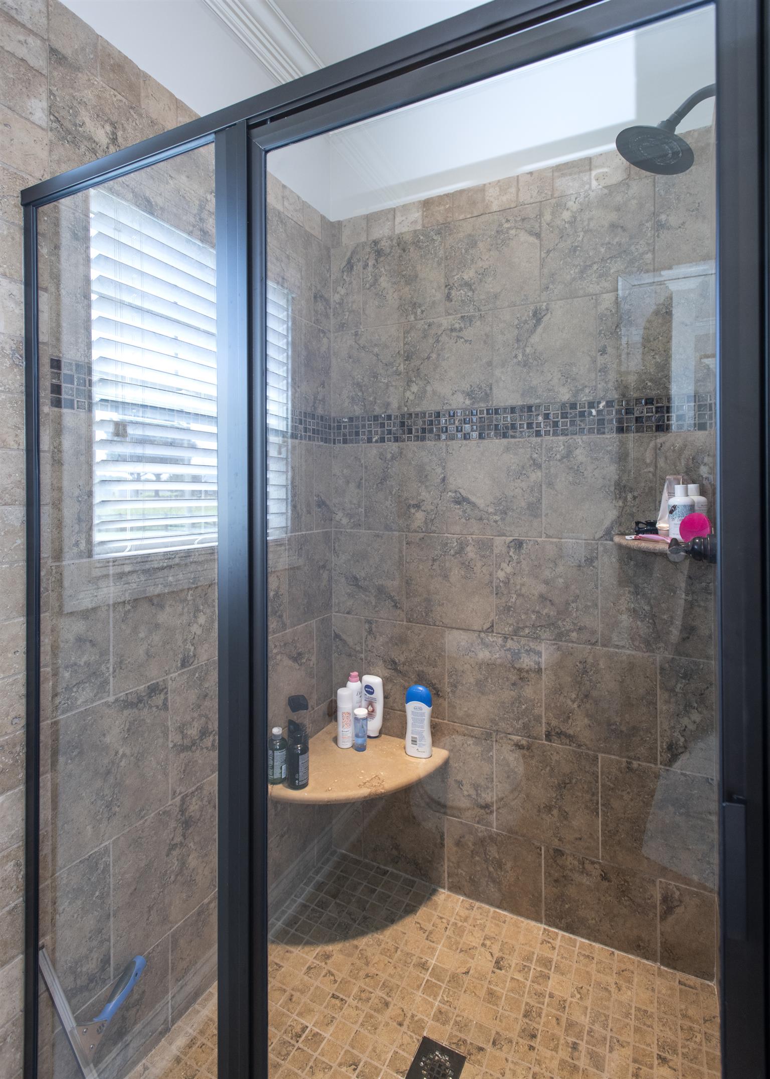 580 Academy Road Lebanon, TN 37087 - Photo 21 of 30 a bathroom with a shower