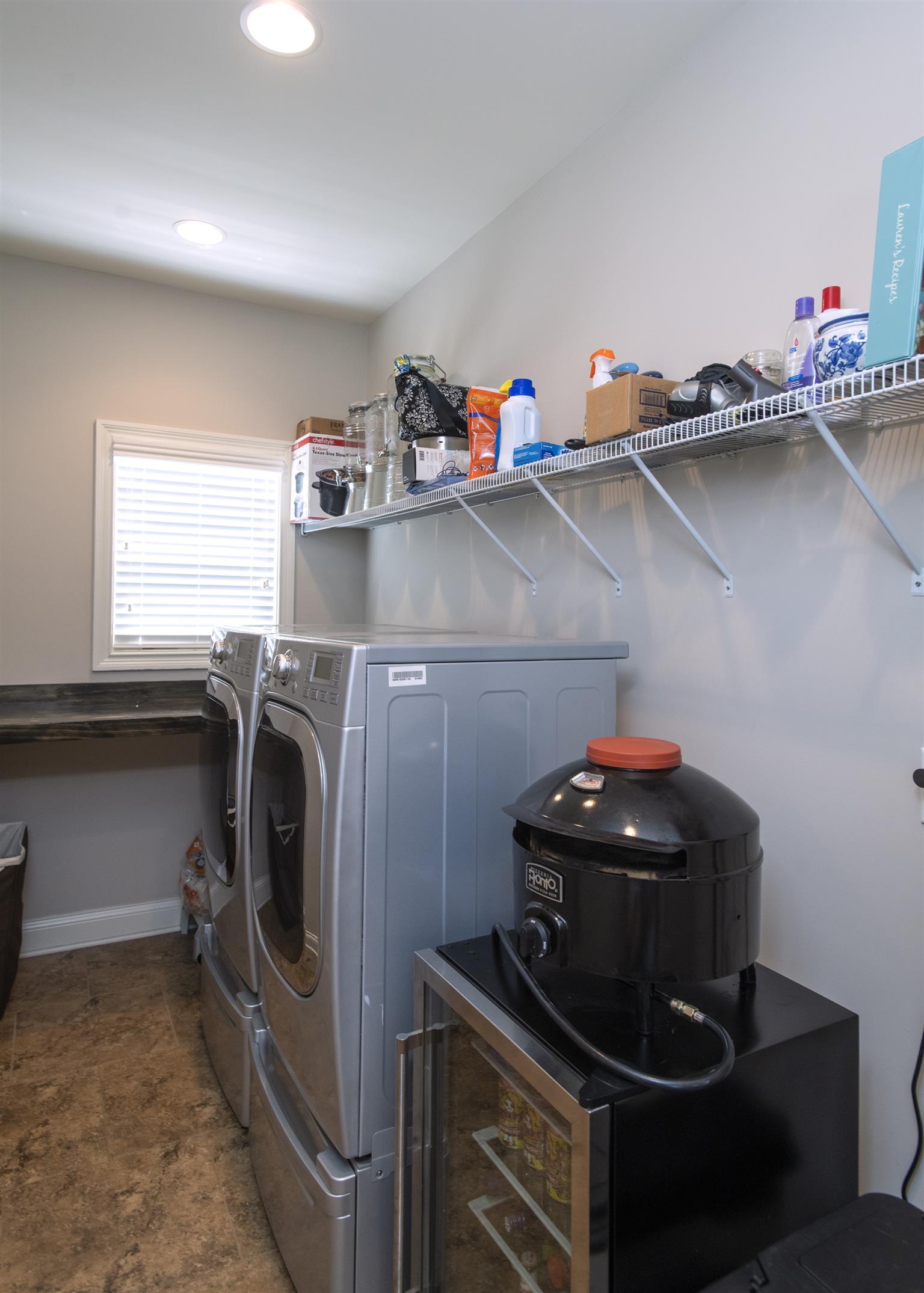 580 Academy Road Lebanon, TN 37087 - Photo 22 of 30 a kitchen with a stove and a cabinets