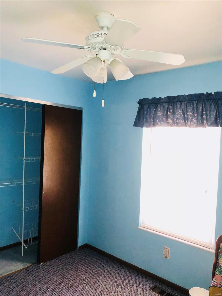 2429 England Town Road St. Louis, MO 63129 - Photo 16 of 42