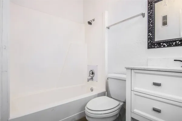 $1,350 | 5001 Lamonte Lane, Unit 21, Houston, TX 77092