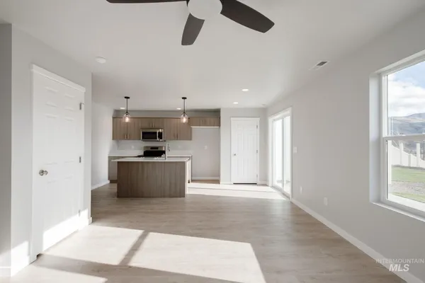 $349,990 | 225 Moose Street, Horseshoe Bend, ID 83629