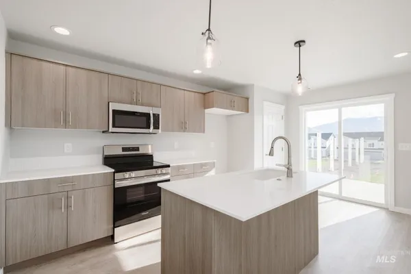 $349,990 | 225 Moose Street, Horseshoe Bend, ID 83629