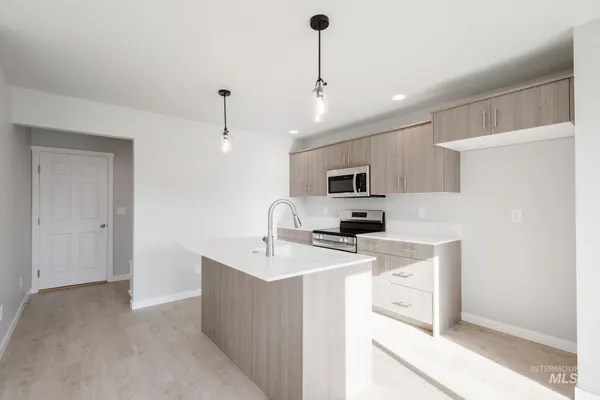 $349,990 | 225 Moose Street, Horseshoe Bend, ID 83629