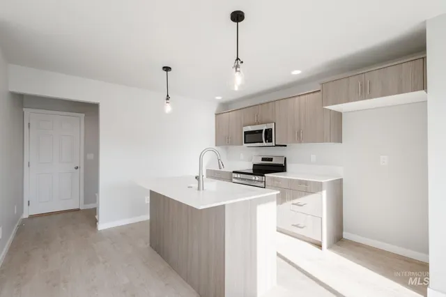 $351,990 | 225 Moose Street, Horseshoe Bend, ID 83629