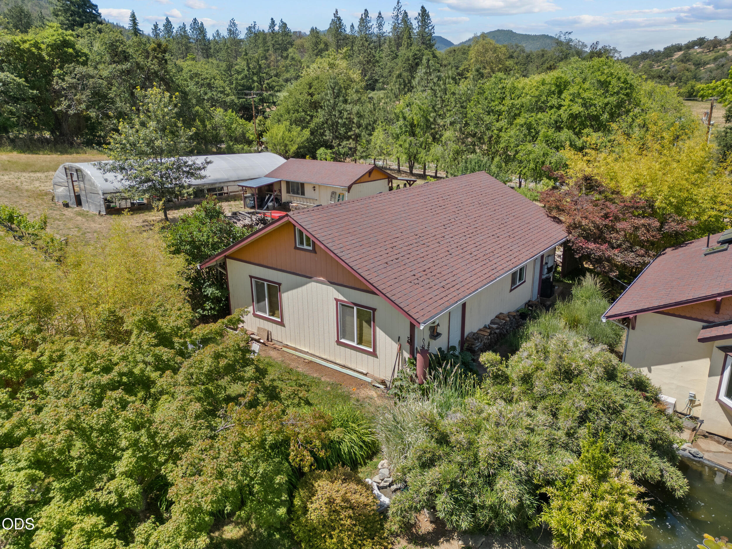 255 Carmen Road Talent, OR 97540 - Photo 38 of 56
