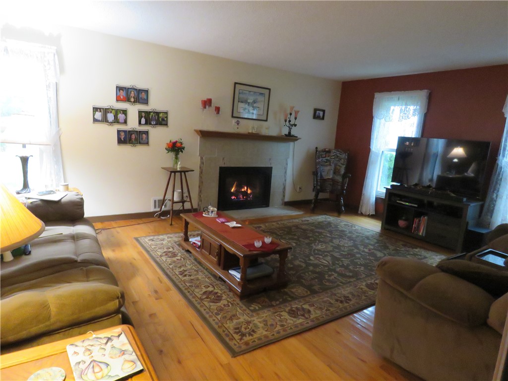 342 Curtis Road Parma, NY 14468 - Photo 5 of 35 Gallery Image 5