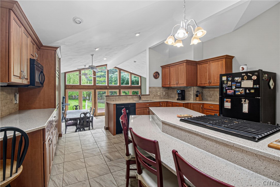 7 Homestead Road West New Hartford, NY 13323 - Photo 8 of 31