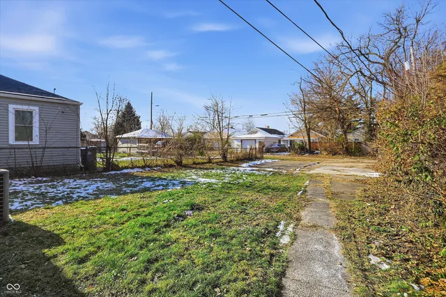 $115,900 | 1518 North Chester Avenue, Indianapolis, IN 46201