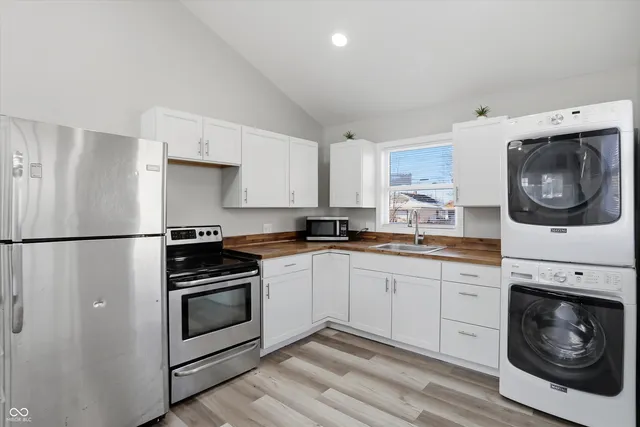 $115,900 | 1518 North Chester Avenue, Indianapolis, IN 46201