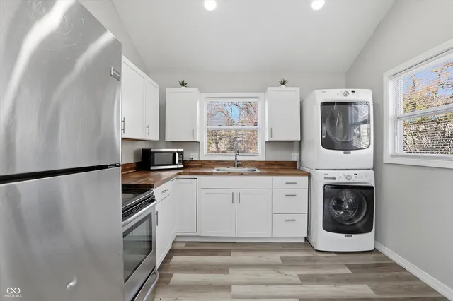 $115,900 | 1518 North Chester Avenue, Indianapolis, IN 46201