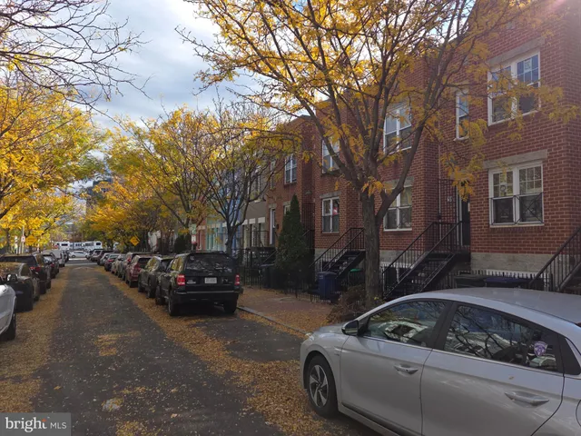 a car parked in front of a building