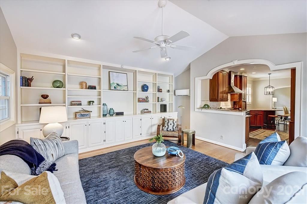 935 Romany Road Charlotte, NC 28203 - Photo 26 of 48 Gallery Image 26
