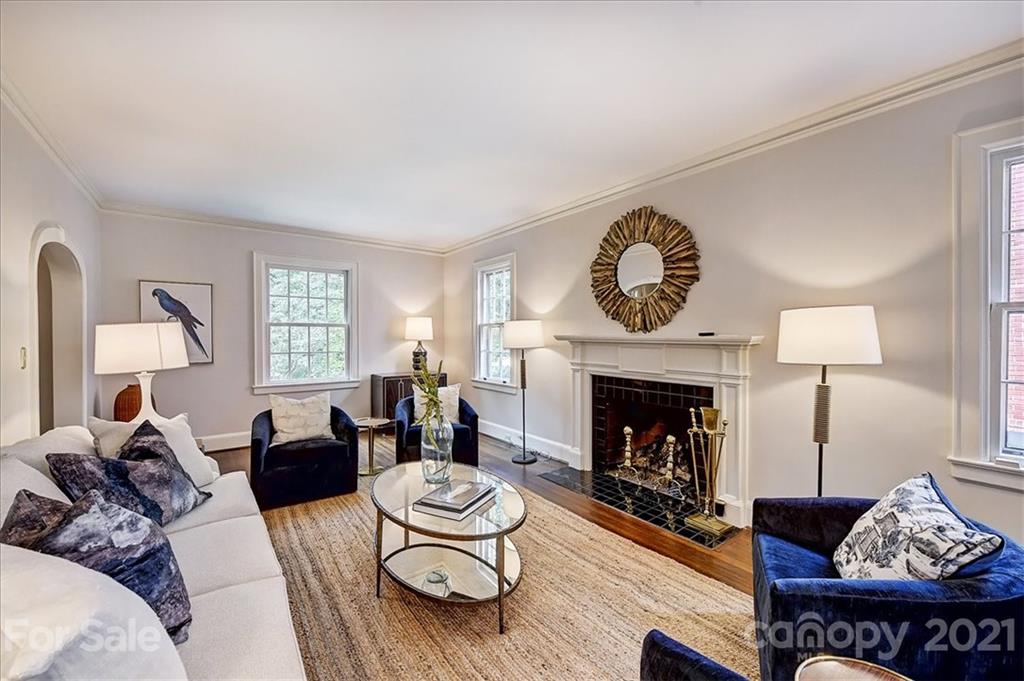 935 Romany Road Charlotte, NC 28203 - Photo 8 of 48 Gallery Image 8