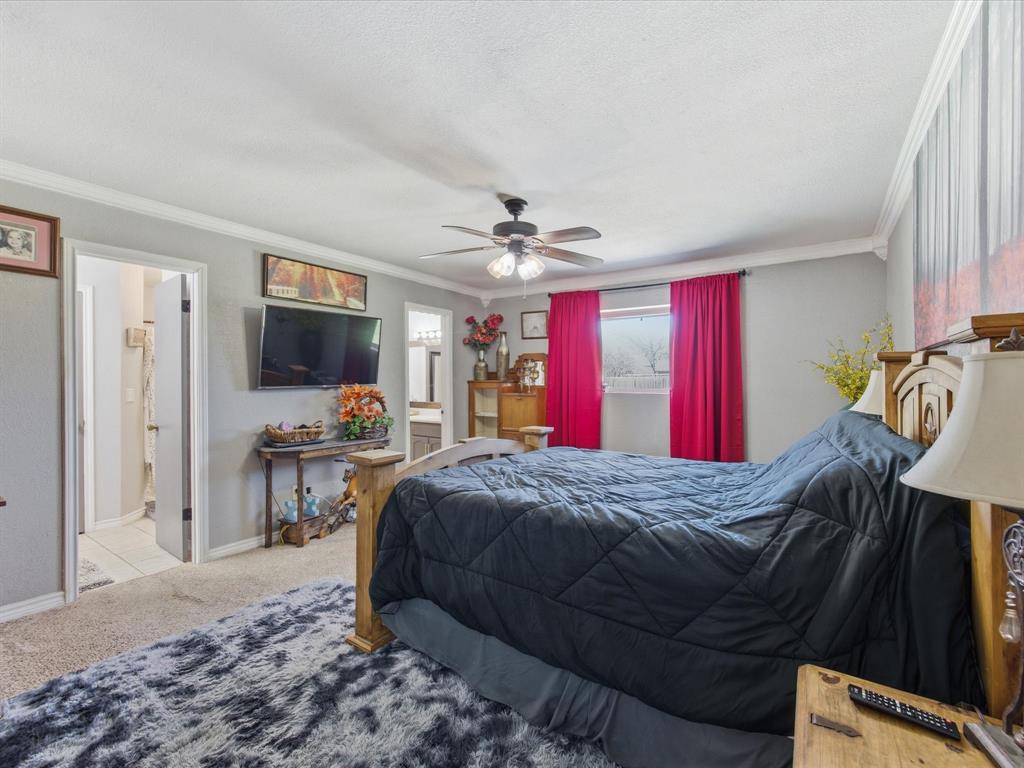 401 Brookhollow Street Decatur, TX 76234 - Photo 11 of 32