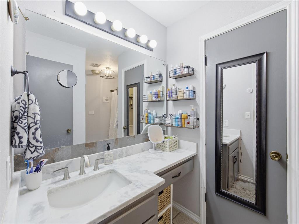 401 Brookhollow Street Decatur, TX 76234 - Photo 13 of 32