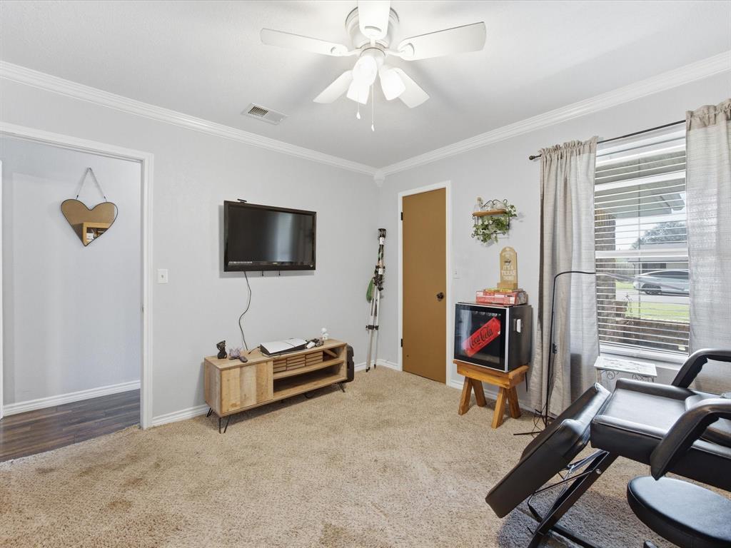 401 Brookhollow Street Decatur, TX 76234 - Photo 17 of 32