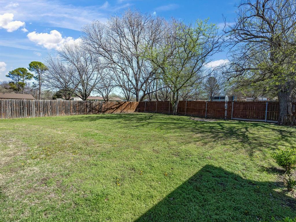 401 Brookhollow Street Decatur, TX 76234 - Photo 25 of 32