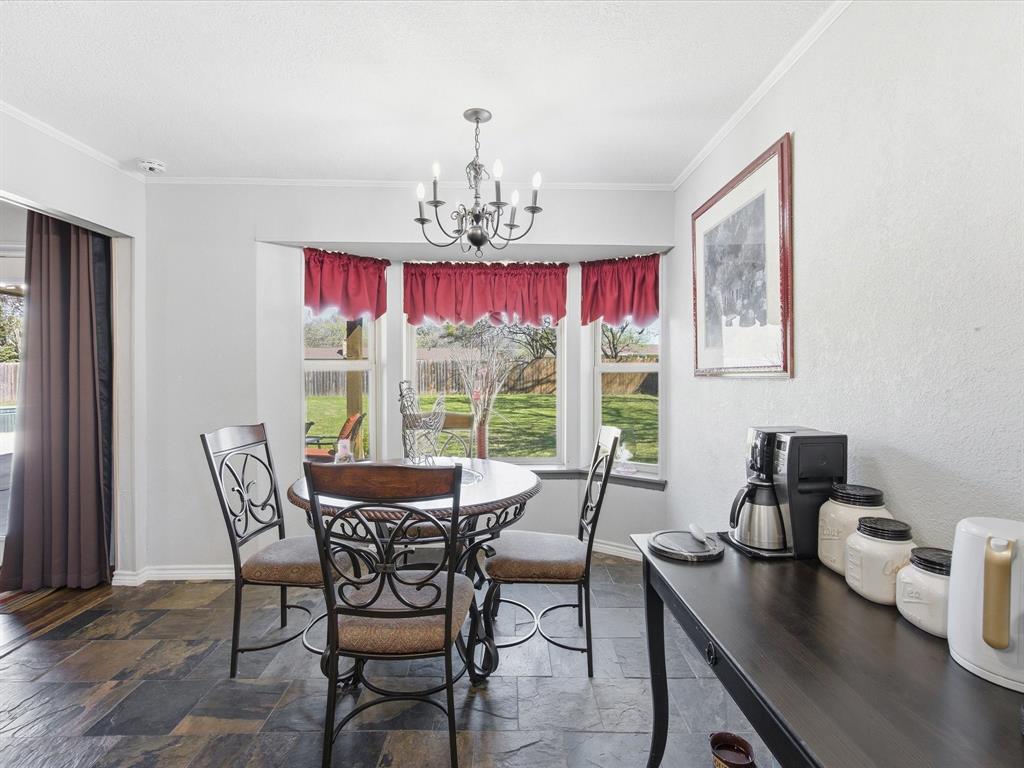 401 Brookhollow Street Decatur, TX 76234 - Photo 10 of 32