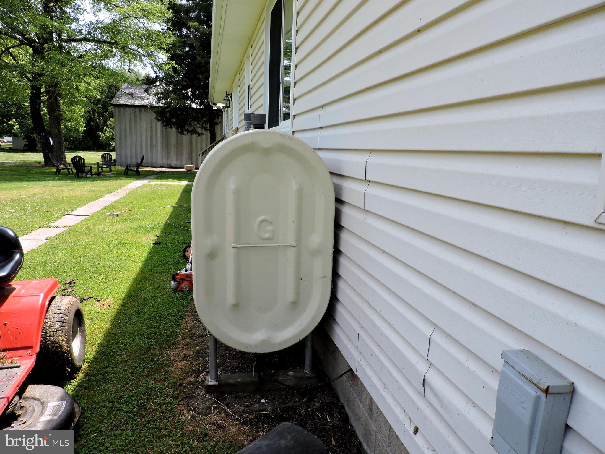 3961 Bryants Corner Road Hartly, DE 19953 - Photo 52 of 58 oil tank
