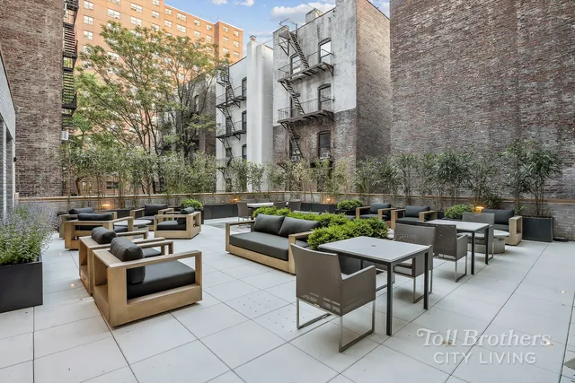 $1,420,000 | 218 West 103rd Street, Unit 10B | Upper West Side