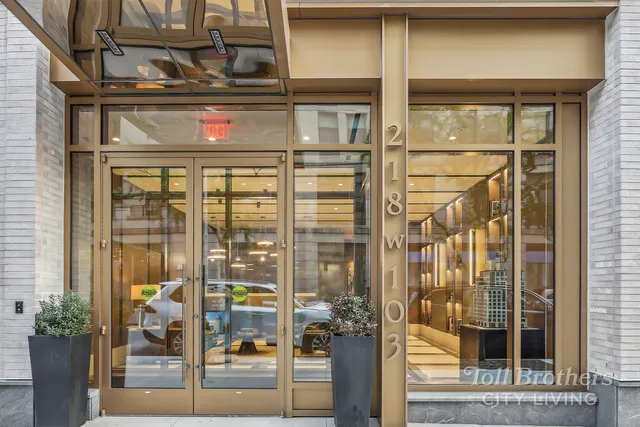 $1,420,000 | 218 West 103rd Street, Unit 10B | Upper West Side