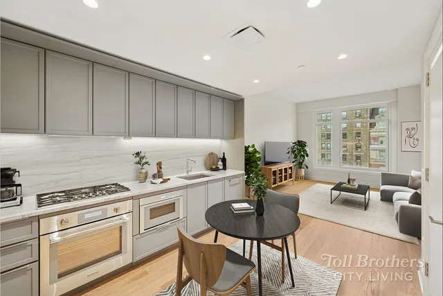 $1,420,000 | 218 West 103rd Street, Unit 10B | Upper West Side