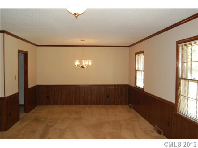 924 Coventry Road Kannapolis, NC 28081 - Photo 4 of 16 Gallery Image 4
