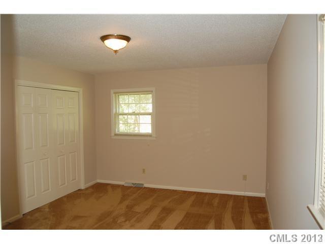 924 Coventry Road Kannapolis, NC 28081 - Photo 8 of 16 Gallery Image 8