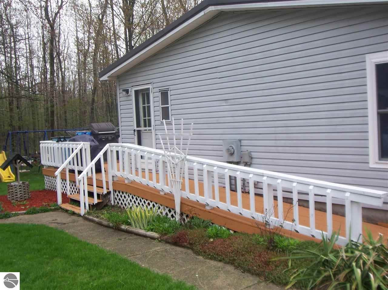 6885 East Baseline Road Mount Pleasant, MI 48858 - Photo 16 of 17 1784003-16.JPG