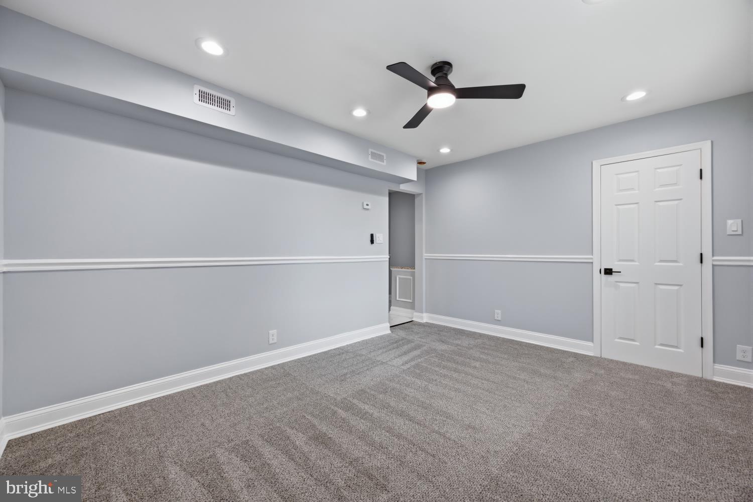 115 P Street Southwest Washington, DC 20024 - Photo 16 of 34 Unit #2 Spacious living area w/ recessed lighting
