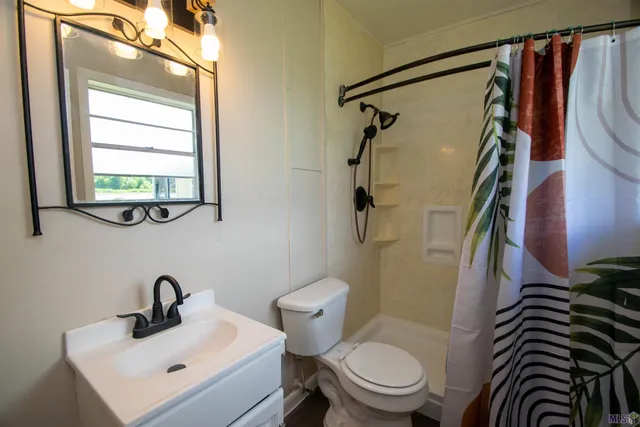 $229,900 | 4606 Highway 182, Patterson, LA 70392