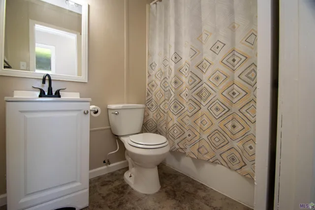 $229,900 | 4606 Highway 182, Patterson, LA 70392