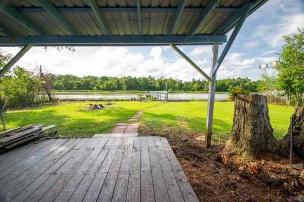 $229,900 | 4606 Highway 182, Patterson, LA 70392
