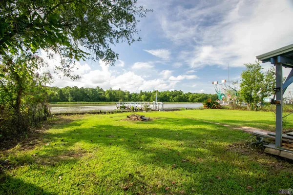 $229,900 | 4606 Highway 182, Patterson, LA 70392