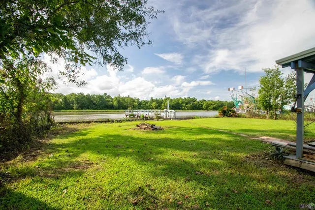 $229,900 | 4606 Highway 182, Patterson, LA 70392