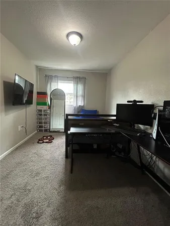 $2,100 | 3667 135th Avenue North, Largo, FL 33771