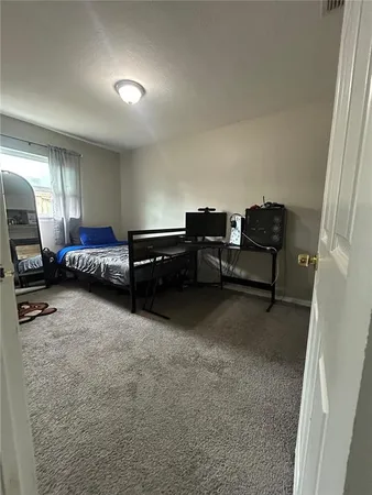 $2,100 | 3667 135th Avenue North, Largo, FL 33771