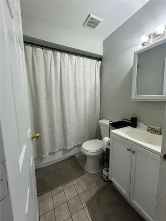 $2,100 | 3667 135th Avenue North, Largo, FL 33771