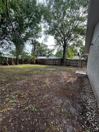 $2,100 | 3667 135th Avenue North, Largo, FL 33771