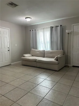 $2,100 | 3667 135th Avenue North, Largo, FL 33771