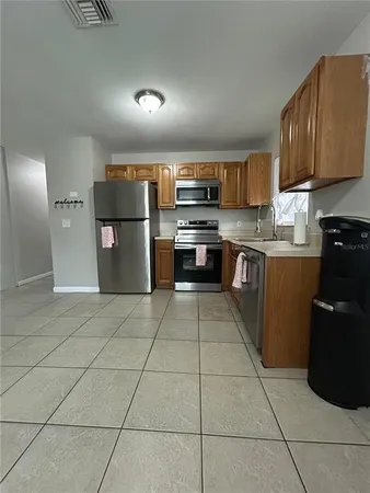 $2,100 | 3667 135th Avenue North, Largo, FL 33771