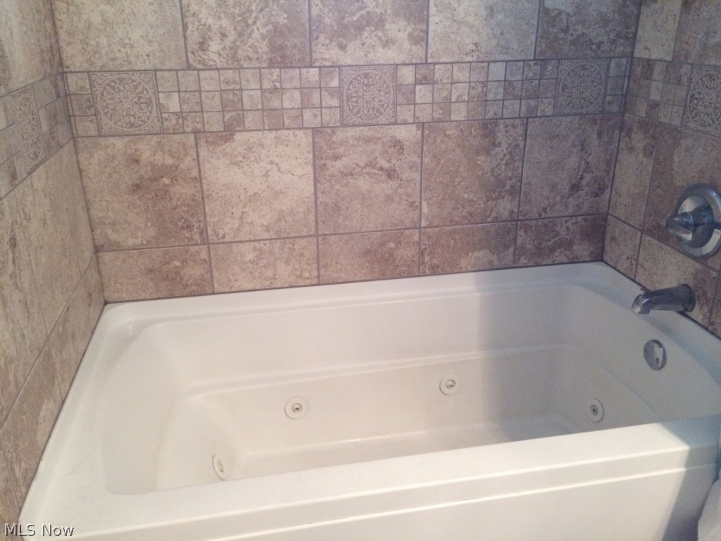 5667 Warren - Sharon Road Brookfield, OH 44403 - Photo 18 of 24 Gallery Image 18