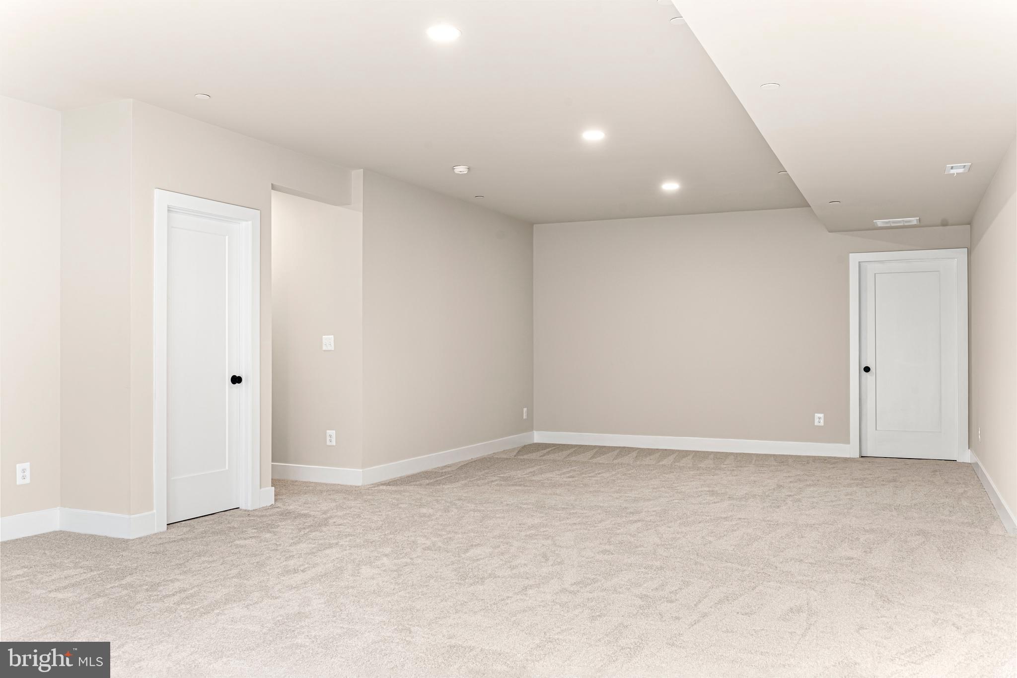 17 Vinter Lane Pasadena, MD 21122 - Photo 39 of 40 an empty room with an entryway